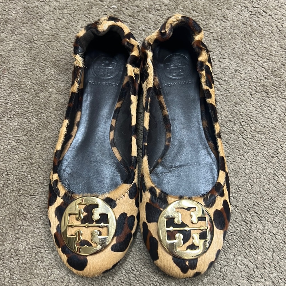 Tory Burch Women’s Reva leopard-print calf hair ballet flats - gently used